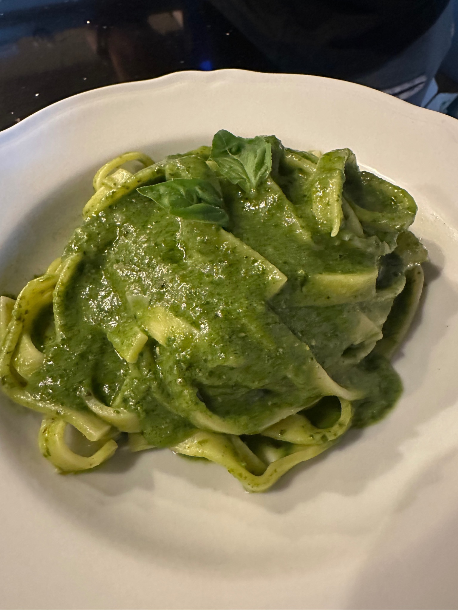 Pasta fresca al pesto del Messinese
